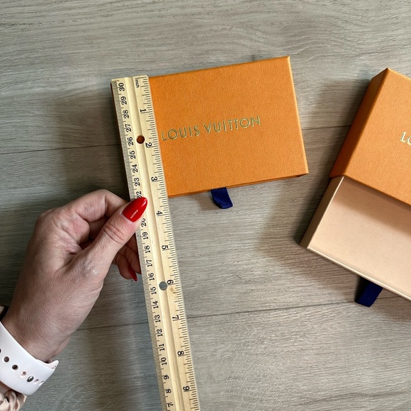 Louis Vuitton wallet gift box - Picture 3 of 6